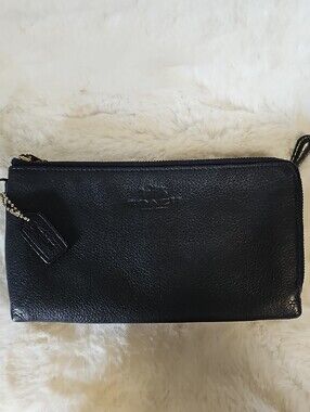 Coach Black Pebbled Leather Double Zup Wallet